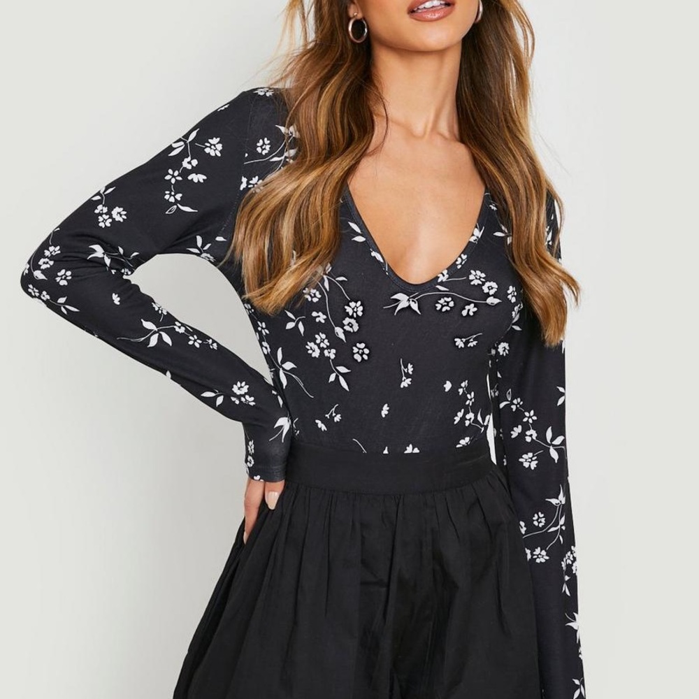 boohoo Floral Black Long Sleeve Top Size US 6